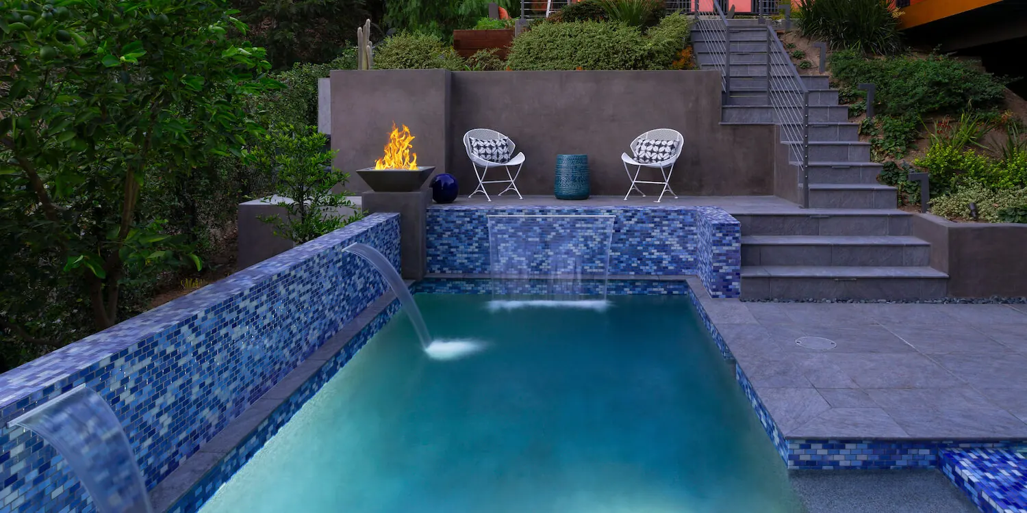 Modern landscape design by Pacific Outdoor Living