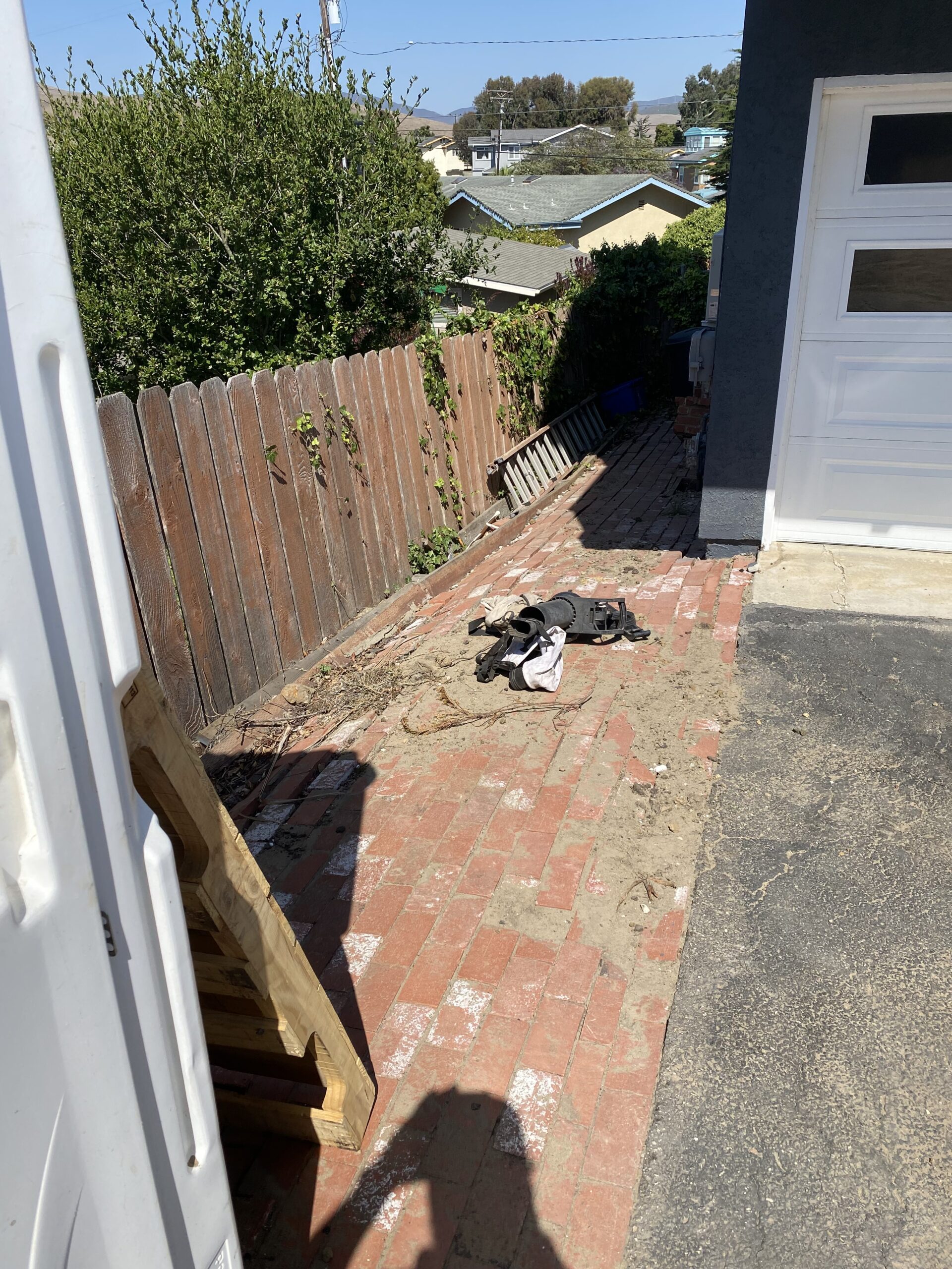 Driveway before renovation prior to design and construction by Pacific Outdoor Living