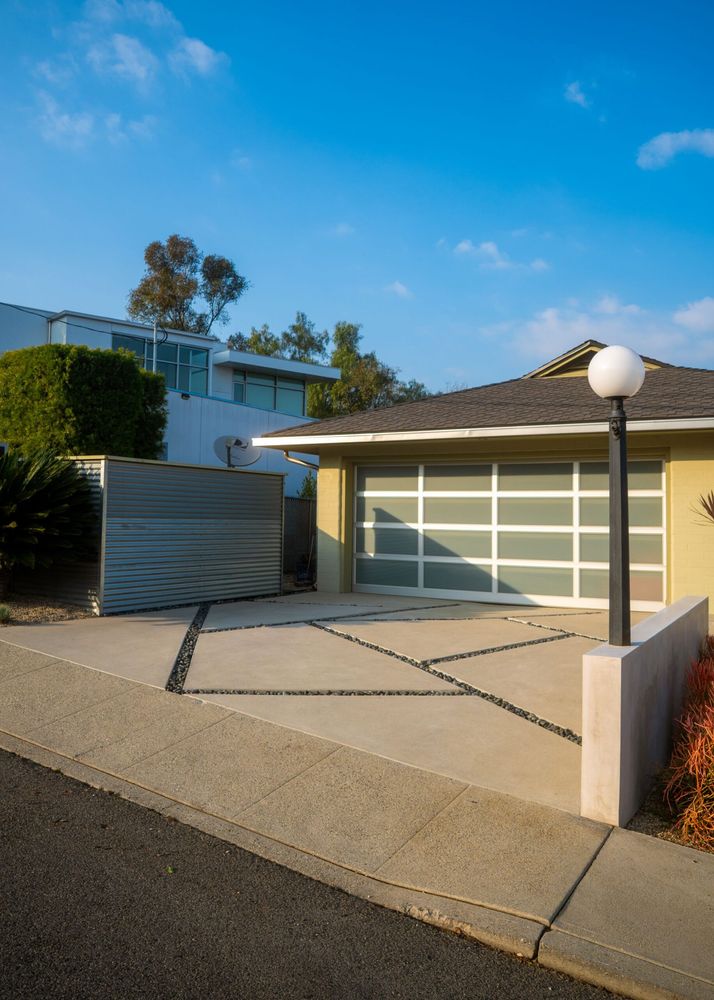 Modern driveway and geometric hardscape design