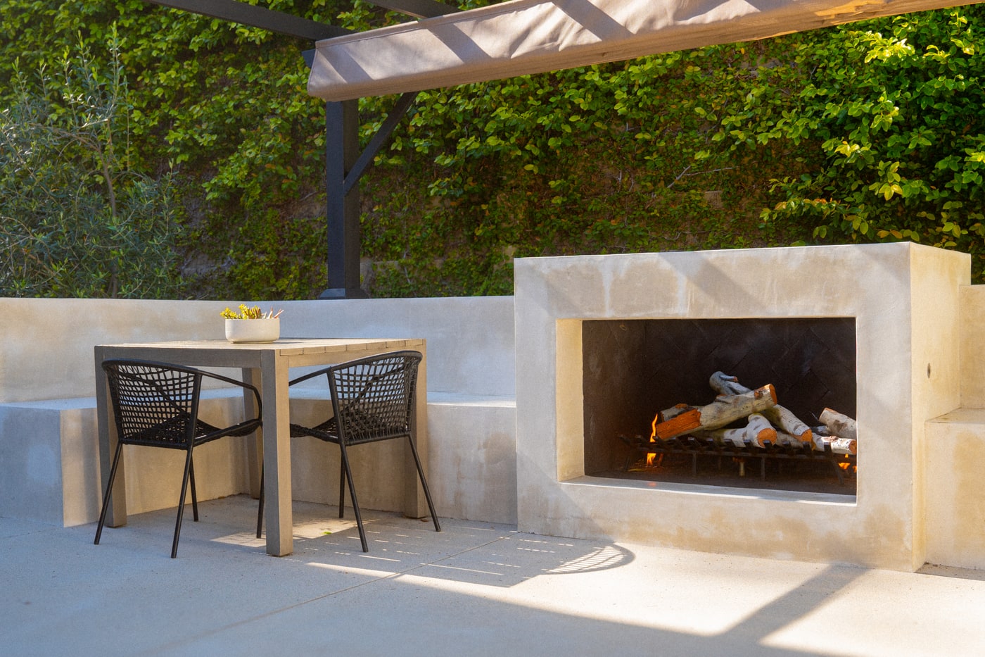 Hollywood Hills Fun for Family and Friends after