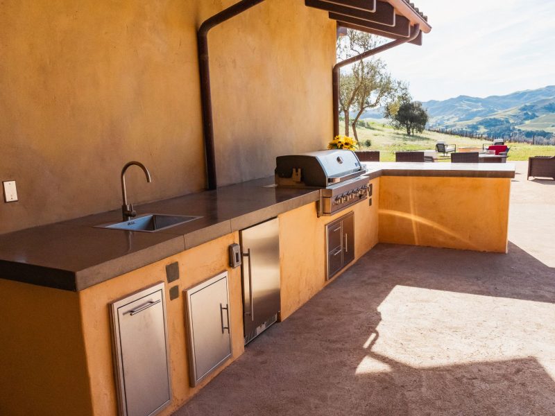 Built-In BBQ Outdoor Kitchen in San Luis Obispo